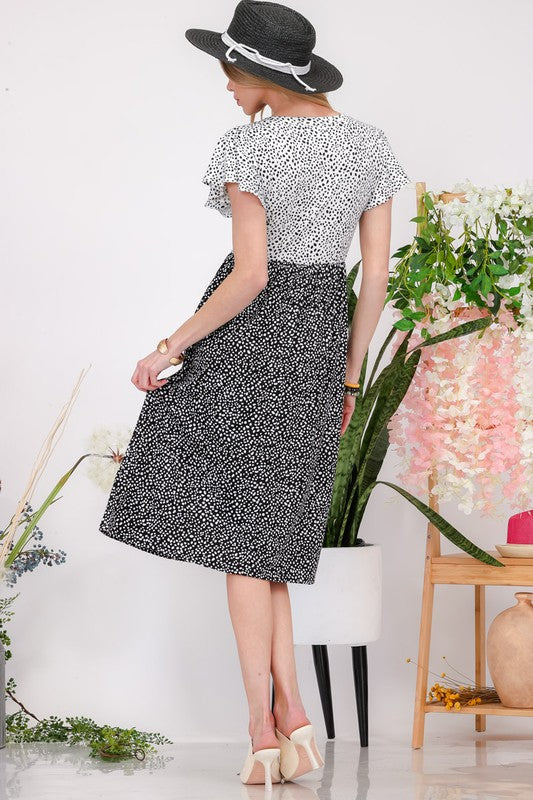 Side Slit Round Neck Sleeveless Midi Summer Dress For Women – Versatile, Chic, and Timeless Wardrobe Staple with Side Slits and Sleeveless Design for Effortless Style