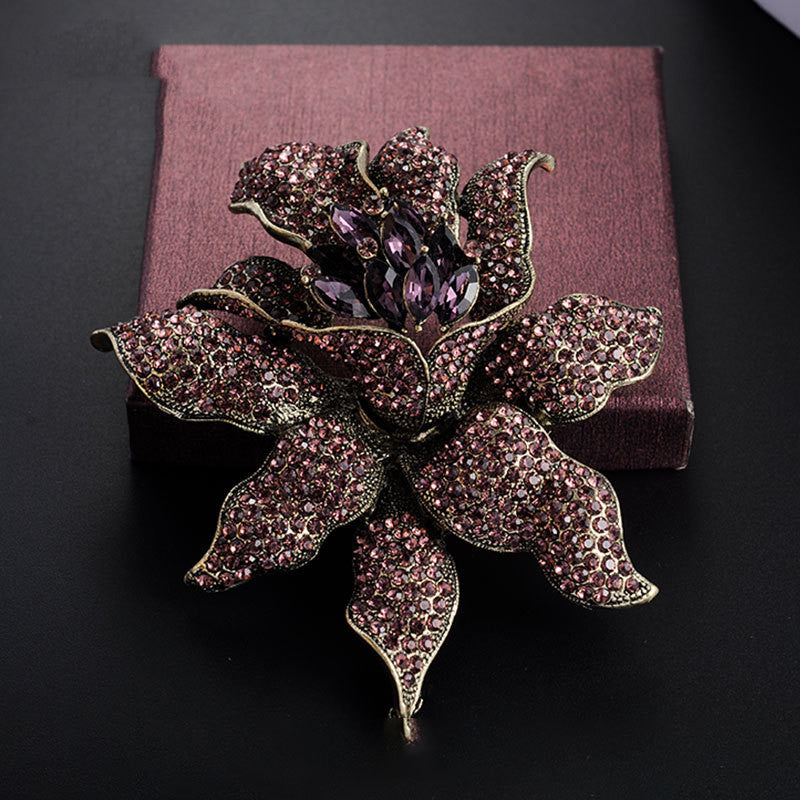 Ladies winter flower brooch