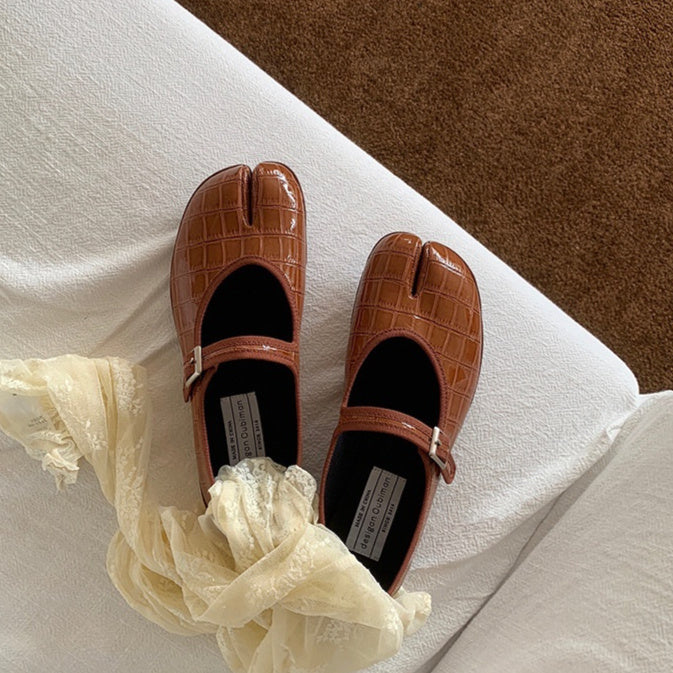 Sheepskin Version Niche Split-toe Shoes Women's Flat Pumps