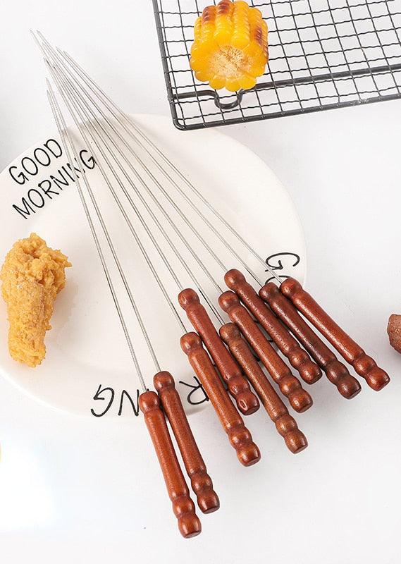 Stainless Steel Barbeque Stick with Wooden Handle Round Barbeque Pin Flat Barbeque Lamb Skewer Barbeque Stick Anti Scald Long Grilling Kebab Skewers Reusable BBQ Sticks for Outdoor Camping Outings Cooking
