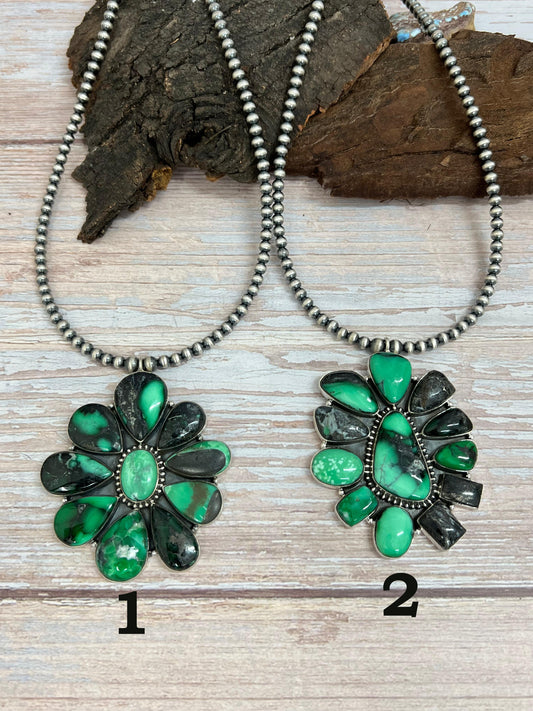 Handmade Sterling Silver Emerald Rose Beaded Necklace with Signed Nizhoni