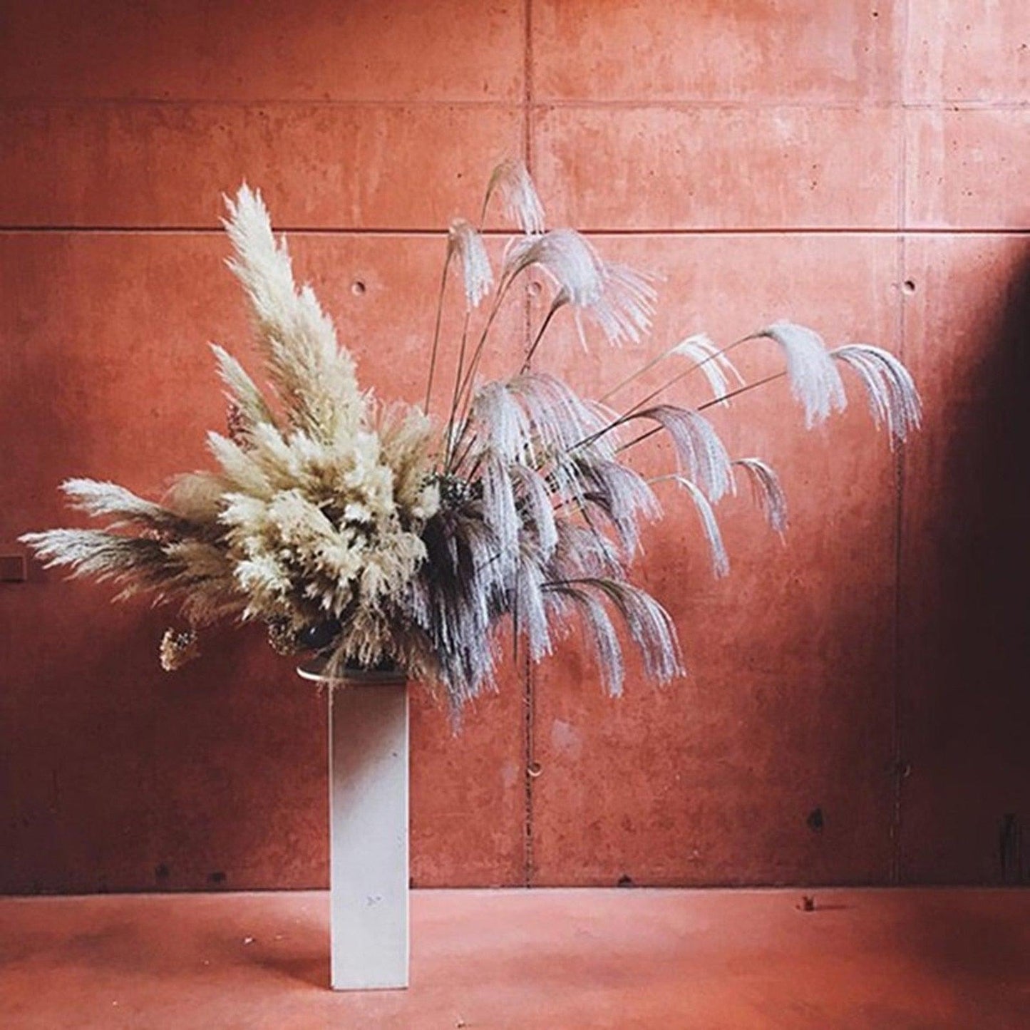 30/50pcs Bulrush Natural Dried Small Pampas Grass Artificial Decor Wedding Flower Bunch Home Office  Floor Vase Filler for Living Room Kitchen And Event Decoration