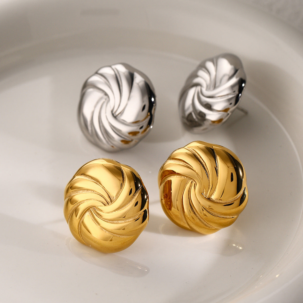 18K Gold Stainless Steel Round Thread Earrings