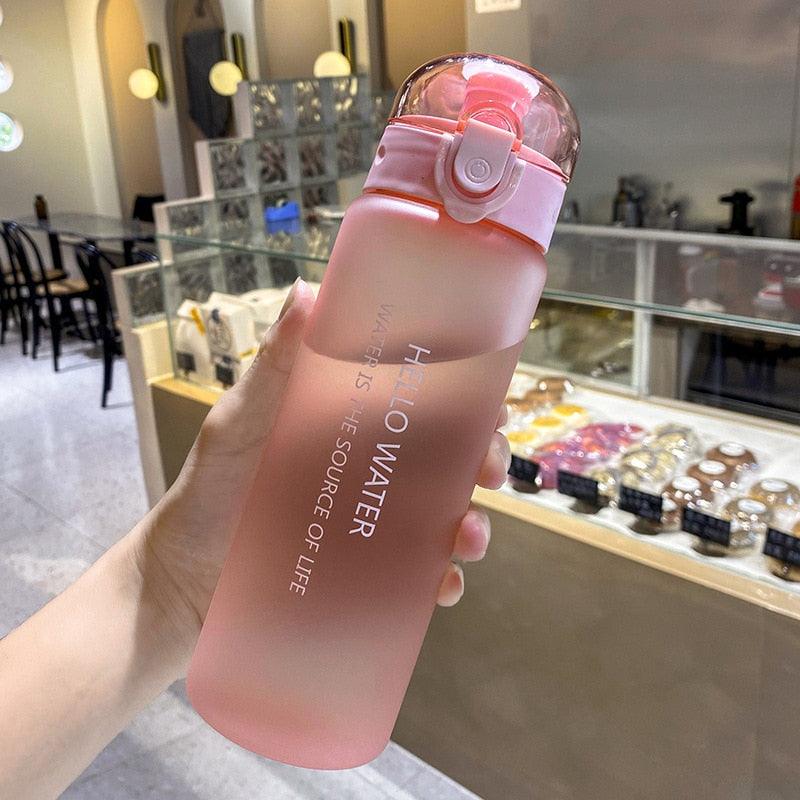 780ml Bottle For Drink Plastic Leak Proof Sports Bottles Shaker Water Bottle Drinkware BPA Free Sports Water Bottle Outdoor Water Bottle with Straw Plastic Portable Water Bottle Camping Bike Bottle Kitchen Tools Drink Water