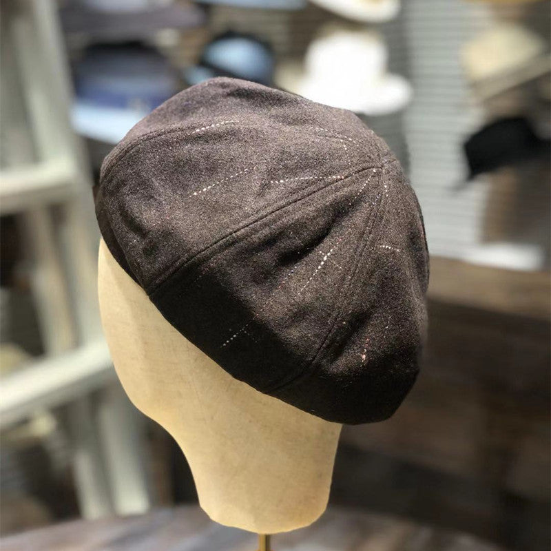 Female autumn and winter beret