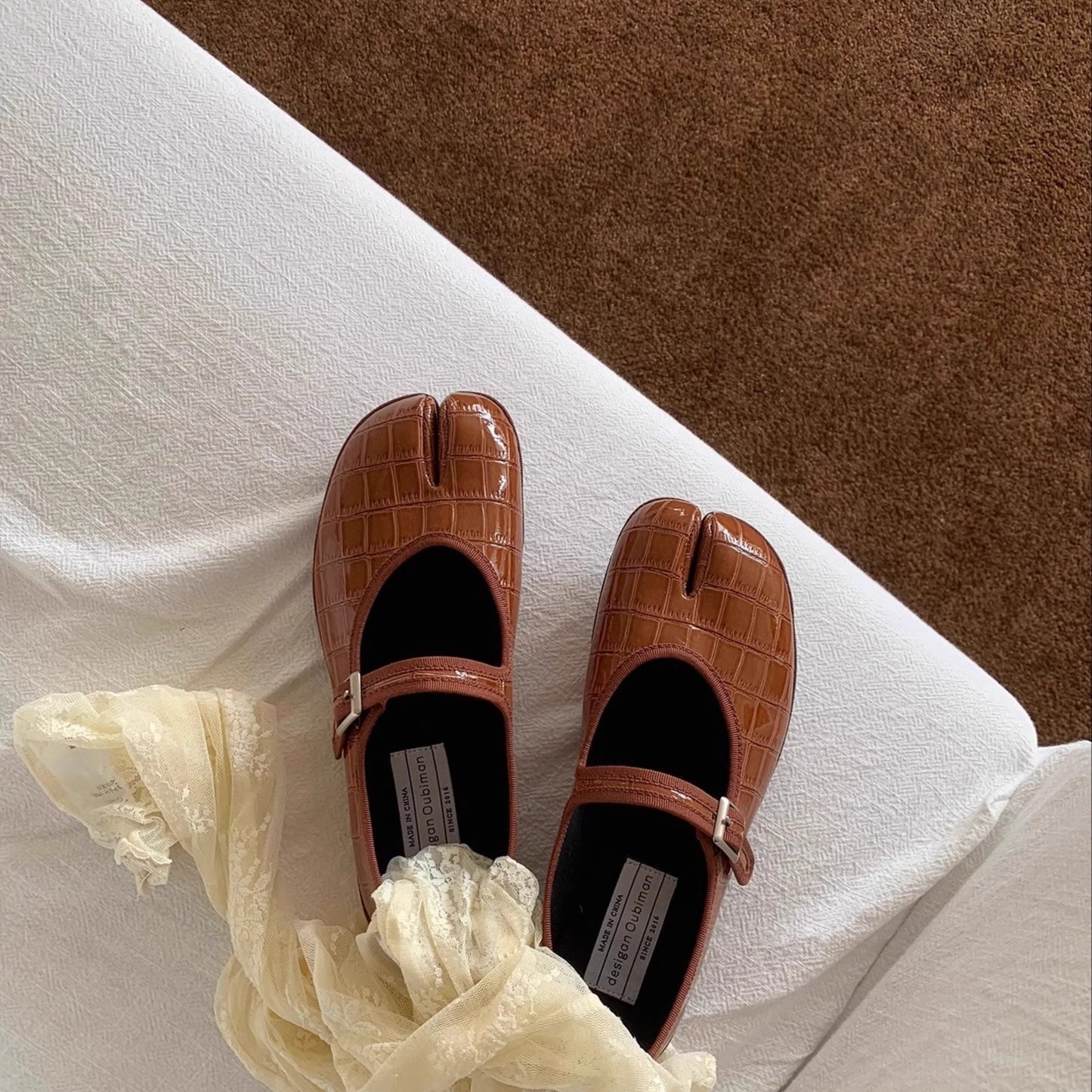 Sheepskin Version Niche Split-toe Shoes Women's Flat Pumps