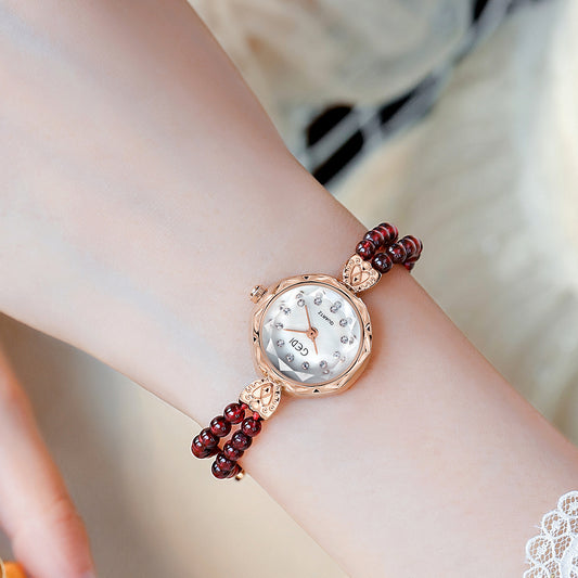 Women's Niche Creative And Slightly Luxury Pearls Strap Watch