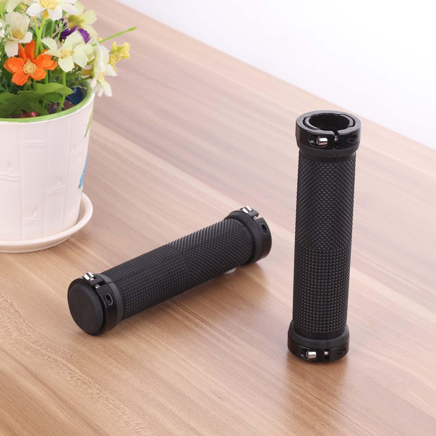 Bike Handlebar Cover Grips Anti-Slip Mountain Road Cycling Bike Bicycle Smooth Soft Rubber Handle Grip Lock Bar Non-Slip-Rubber Bicycle Handle Grip With Aluminum Lock Rubber Comfortable Bike Grips