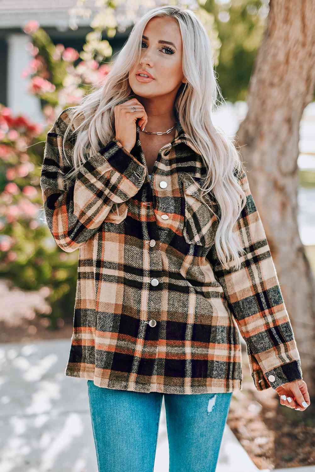 Classic Plaid Button Front Shirt Jacket with Breast Pockets Casual & Minimalist Outerwear
