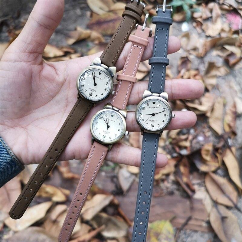 Children Retro Case Design Cute Cat Kids Watch Quartz Analog Children Watches Minimalist Dress Fashion Quartz Luxury Round Leather Strap Slim Women Watches