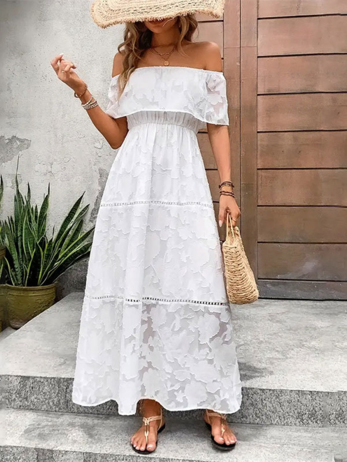 White Stylish Off-Shoulder Maxi Dress Elegant Short Sleeve Summer Dress