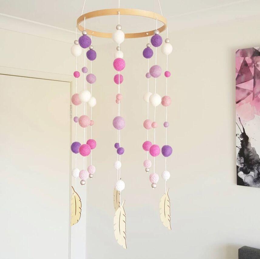 Dream Catcher Decoration Home Wind Chime Bed Bell Children's Girls Room Decor  Newborn Baby Bed Bell Dream Catcher String Pendant Kids Room Decoration Wooden Wind Chime Bed Bell Nursery Crib Bed Bell Baby Bedroom Ceiling Woven Beads Wind Chime