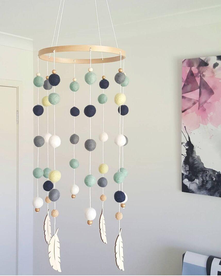 Dream Catcher Decoration Home Wind Chime Bed Bell Children's Girls Room Decor  Newborn Baby Bed Bell Dream Catcher String Pendant Kids Room Decoration Wooden Wind Chime Bed Bell Nursery Crib Bed Bell Baby Bedroom Ceiling Woven Beads Wind Chime