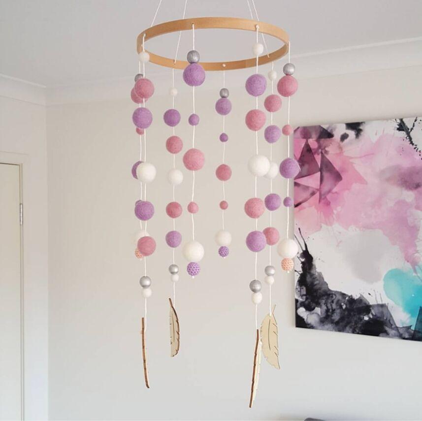 Dream Catcher Decoration Home Wind Chime Bed Bell Children's Girls Room Decor  Newborn Baby Bed Bell Dream Catcher String Pendant Kids Room Decoration Wooden Wind Chime Bed Bell Nursery Crib Bed Bell Baby Bedroom Ceiling Woven Beads Wind Chime