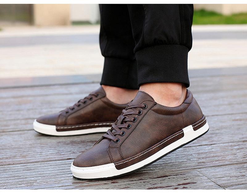 Fashion Leather Mens Shoes Soft High Quality Mens Casual Shoes Flat Footwear Classic Black White Men Fashion Walking Shoes Comfortable Modern Design