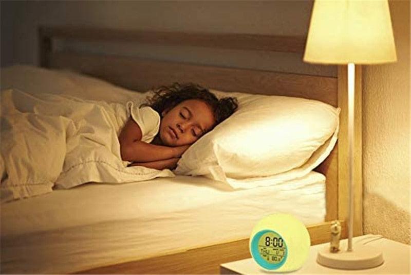 Kids Digital Alarm Clock 7 Color Night Light Snooze Temperature Detect Children Sleep Bedside Color Night Light Snooze Temperature Detect for Toddler Children Boys and Girls Students to Wake up at Bedroom Bedside Cute Wake Up Timer Alarm Clock