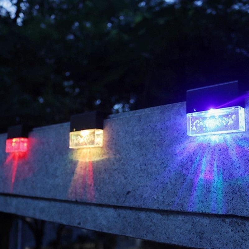 LED Solar Fence Light Outdoor Courtyard Home Garden Decoration Light RGB Waterproof Plywood Lights Decorative Table Lamp Cute Study Lamps for Bedroom Décor