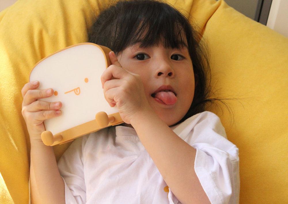 LED Toast Night Light with Silicone Foot Phone Holder Table Lamp Infinite Dimming Bread Decoration Creative Lamp Decorative Table Lamp Cute Study Lamps for Bedroom Décor