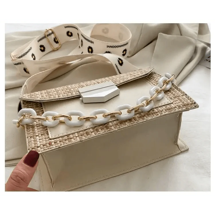 Luxury Wide Strap Shoulder Bags for Women And Girls Designer Lady Handbags and Purses Fashionable Chain Messenger Crossbody Bags