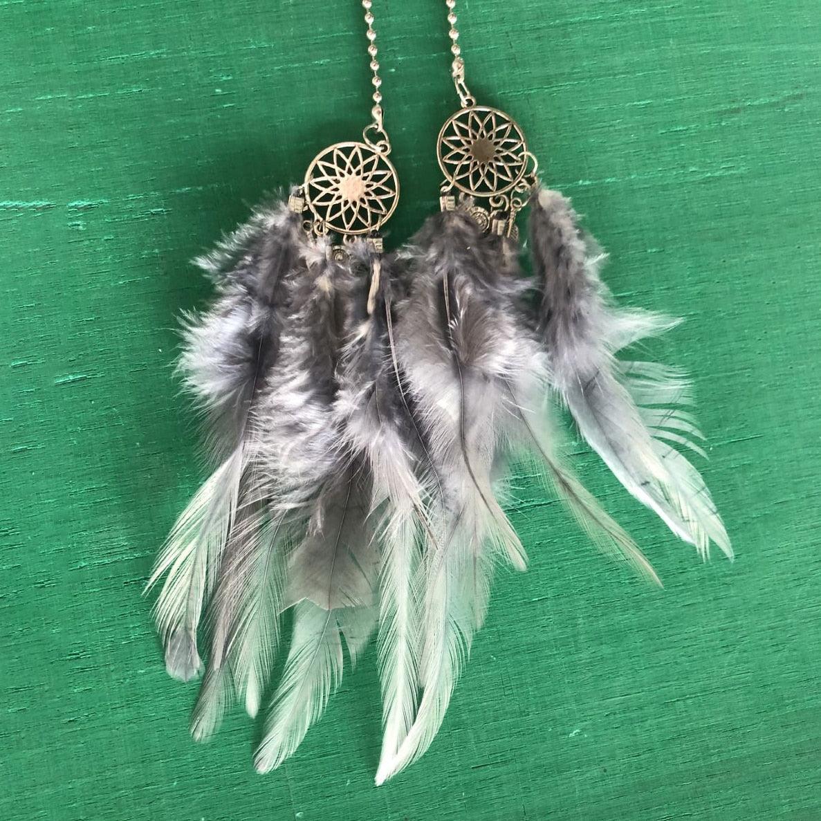 Mini Dream Catcher Car Pendant Wind Chimes Feather Decoration Home Decor Dream Catchers Car Handmade Hanging Charm Wind Chime Traditional White Feather Ornaments Wall Hanging Adornment Handmade Dreamcatcher Gifts