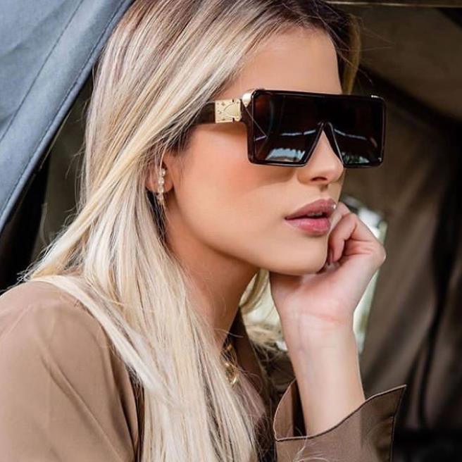 New Design New Stylish New Classic New Black & White Square Shape Sunglasses For Women New Fashionable Branded & Oversized Sun Glasses For Men New Luxury Shades Sunglasses For Men & Women