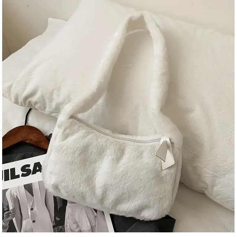 Simple And Stylish Women Soft Plush Winter Furry Shoulder Bags For Ladies And Girls Designer Clutch Handbag For Female