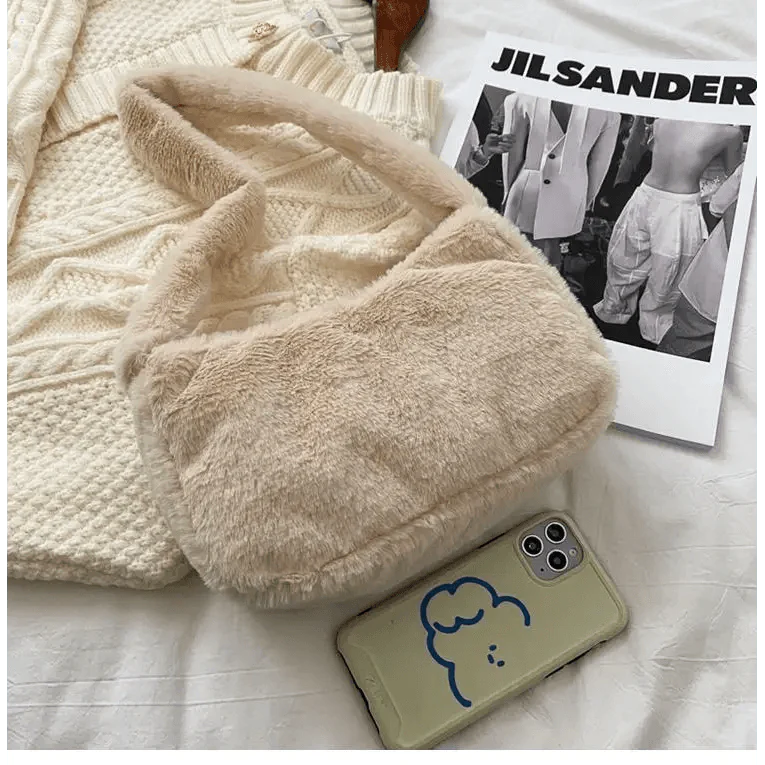 Simple And Stylish Women Soft Plush Winter Furry Shoulder Bags For Ladies And Girls Designer Clutch Handbag For Female