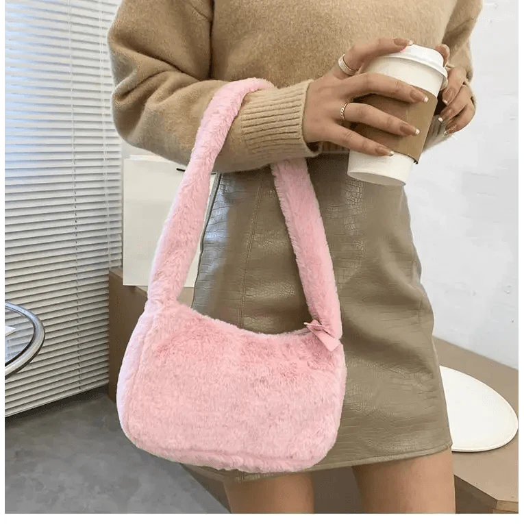 Simple And Stylish Women Soft Plush Winter Furry Shoulder Bags For Ladies And Girls Designer Clutch Handbag For Female