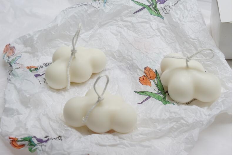 Small Scented Cloud Shape Birthday Candle Handmade Scented Candle Hand Poured Decorative Candle Aesthetic Candle Room Decor For Home Use Bedroom Romantic Soy Candle Home decoration Mother's Day Gifts