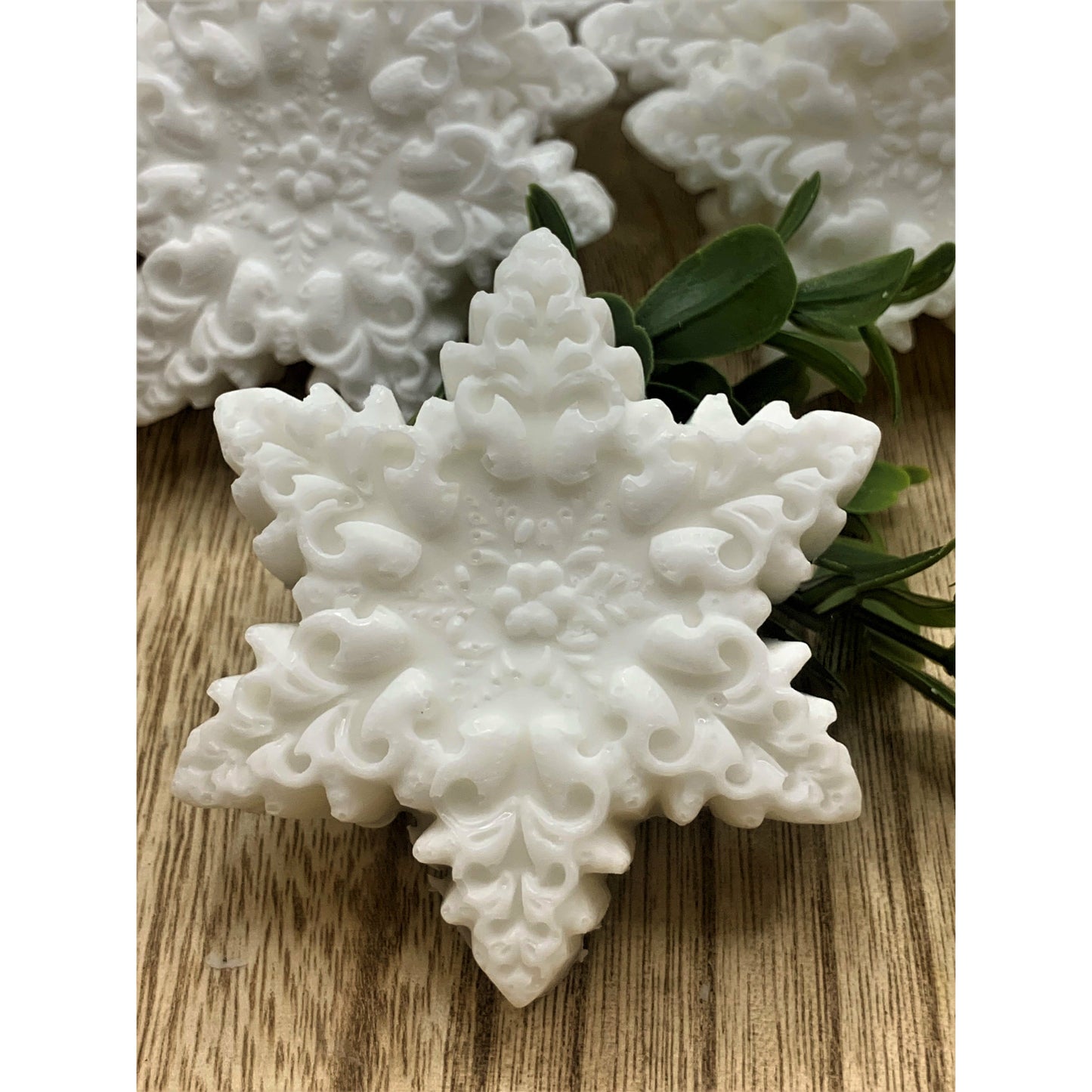 10 Snowflake Soaps