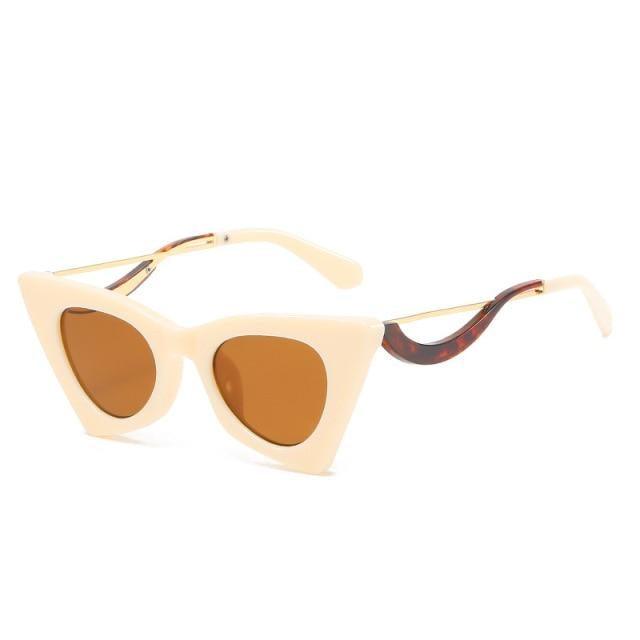Vintage Square Cat Eye Sunglasses Women Retro Trendy Cat eye Sunglasses Classic Fashionable , Decent Personality & Wind Sunglasses In Retro Box Trending  Street Style Sunglasses For Men & Women